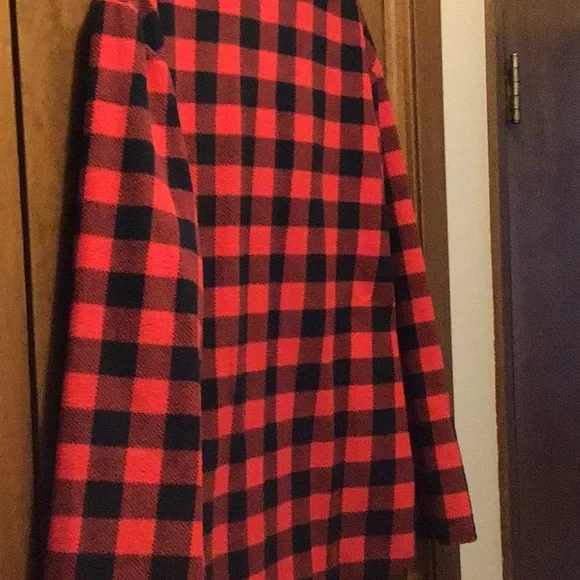 Victoria's Secret Red and Black size L - Picture 6 of 6